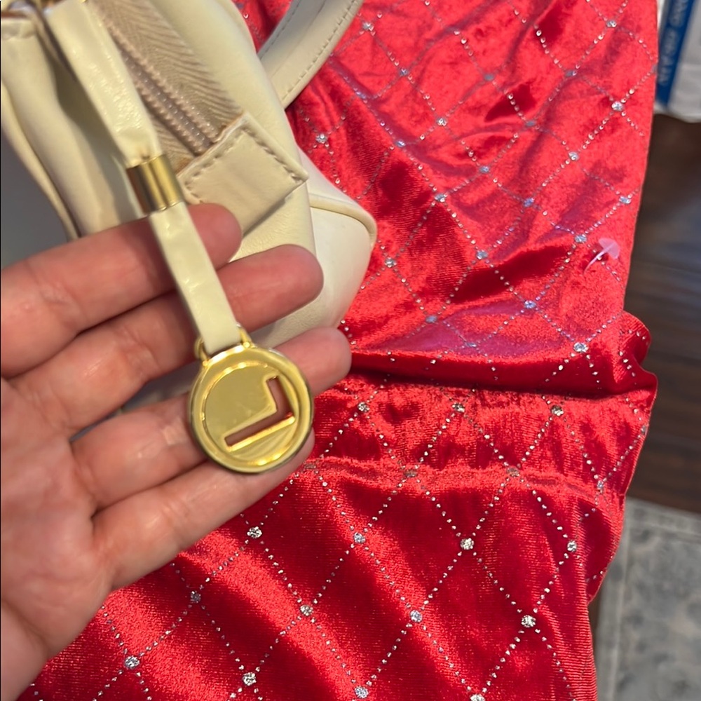 Cream Shoulder Bag - Picture 6 of 6